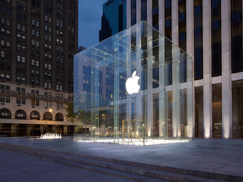 Trụ sở chính của Apple tọa lạc tại California - Mỹ