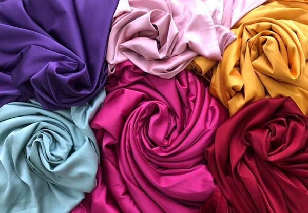 Chất liệu vải cao cấp sẽ đảm bảo vẻ đẹp cho bộ đồ