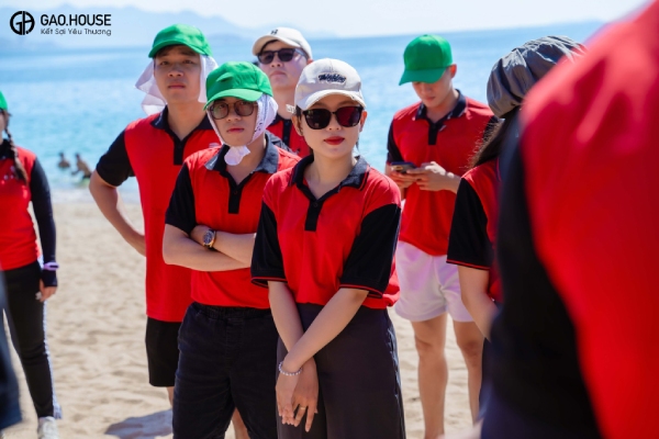 đồng phục đi biển gia đình có cổ 