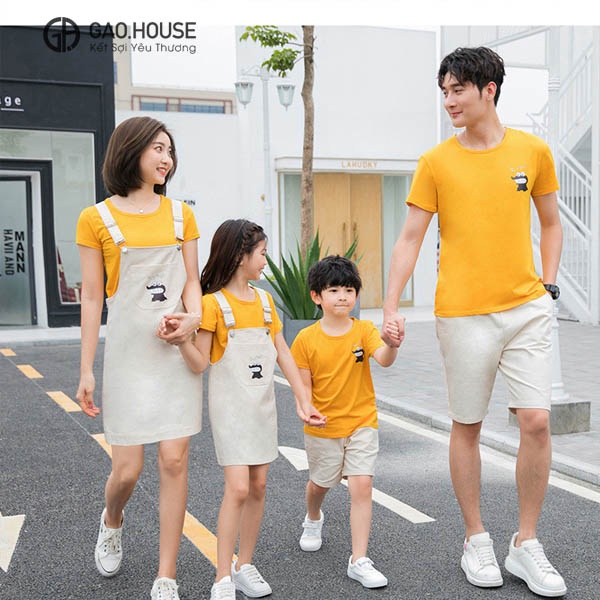Áo váy yếm đồng phục gia đình màu cam trẻ trung, năng động