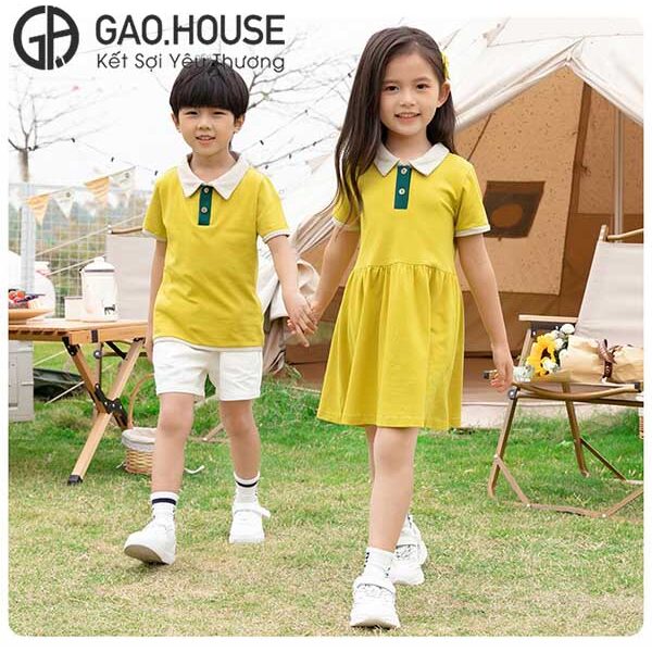 Set áo váy gia đình 4 người có cổ màu vàng