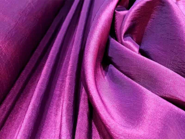 Vải Tafta là chất liệu mềm mịn và cao cấp