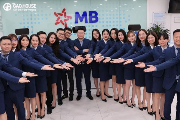 Đồng phục MB Bank