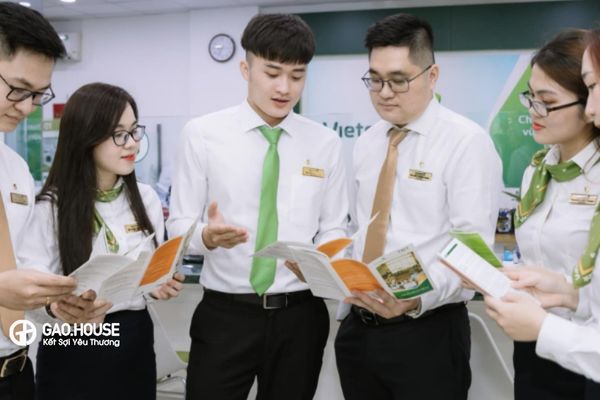 Đồng phục Vietcombank