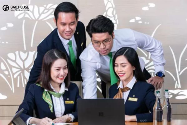 Đồng phục Vietcombank