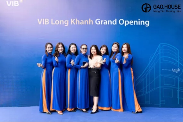 áo dài đồng phục vib