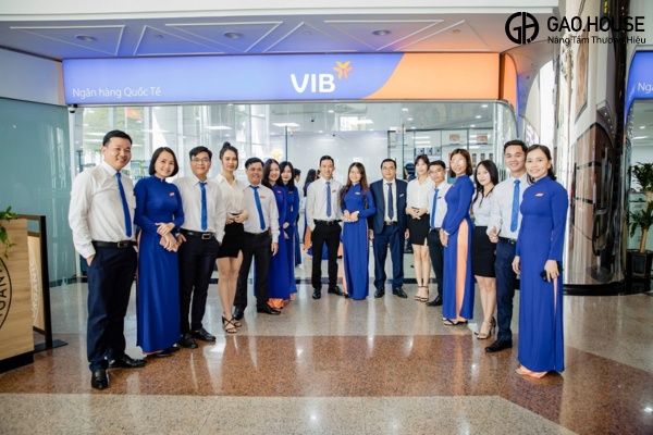 đồng phục giao dịch viên vib