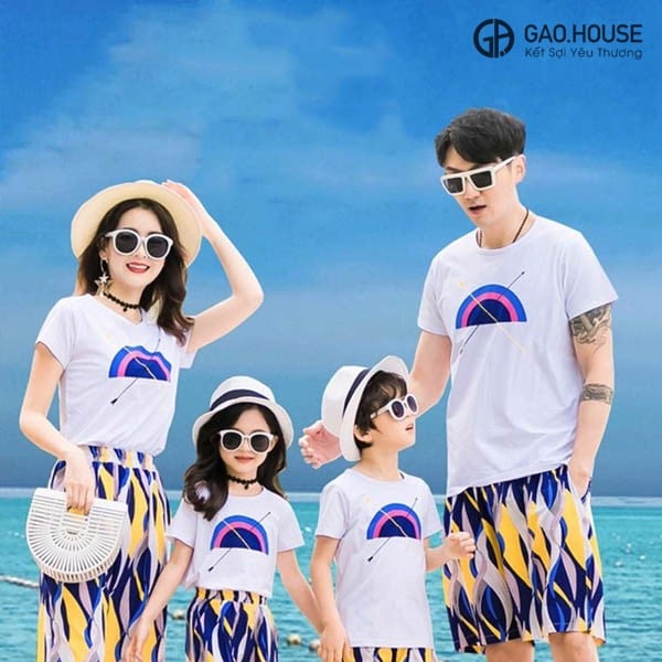 quần áo gia đình đi biển hà nội