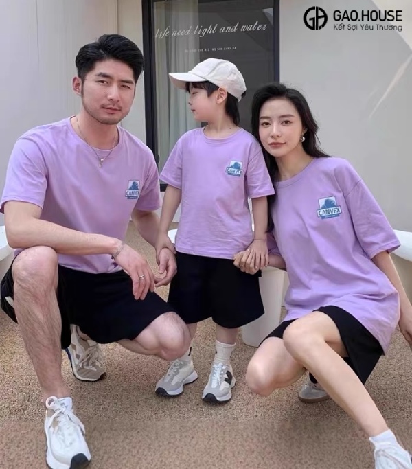 mẫu áo gia đình 3 người đi biển