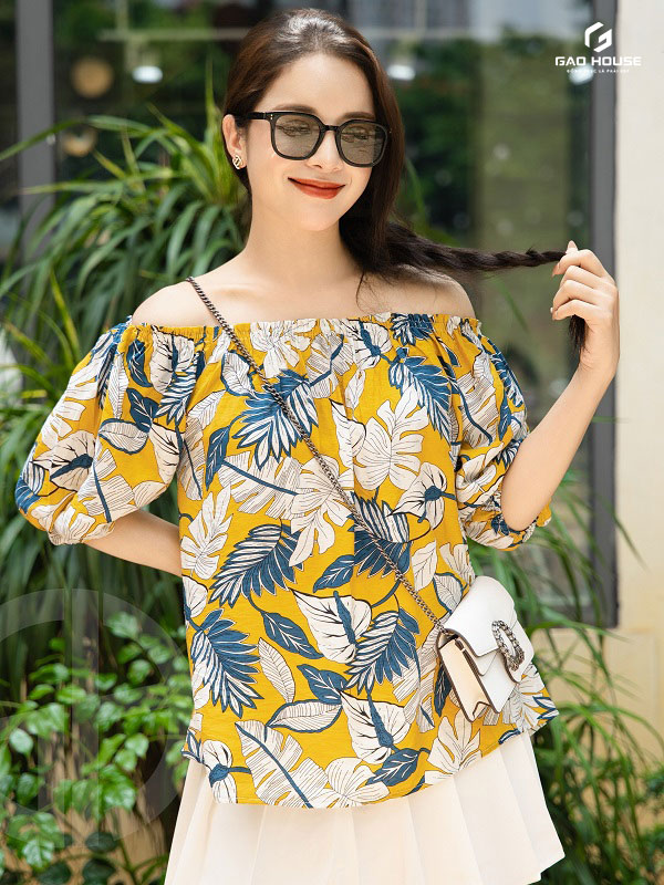Áo Nhóm Trễ Vai Họa Tiết Lá Cây