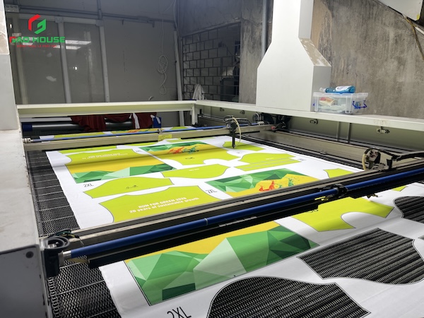 Xưởng may đồng phục công ty 3d