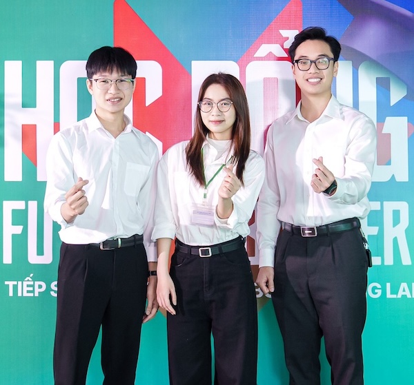 Áo sơ mi đồng phục ngân hàng VPBank
