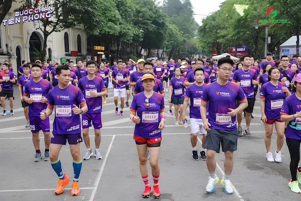 May đồng phục team building TPBank