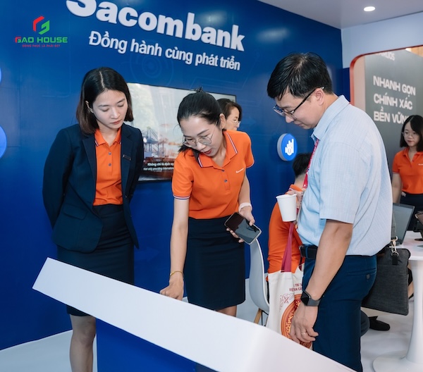 Áo polo đồng phục Sacombank