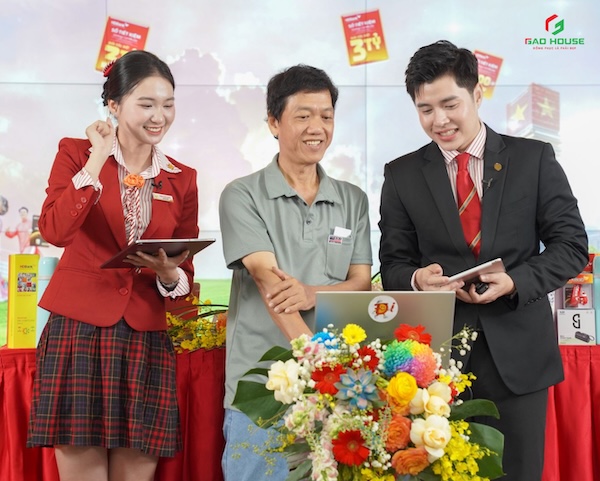 Đặt áo đồng phục HDBank