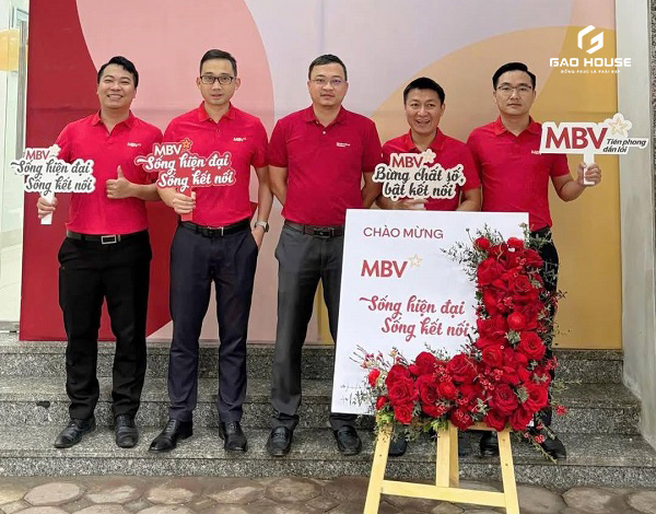 đồng phục MBV