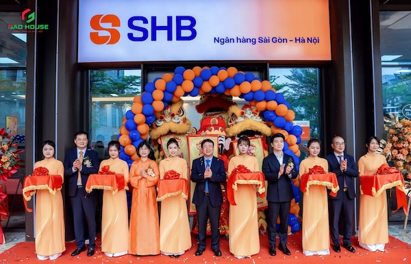 Đồng phục nữ SHB
