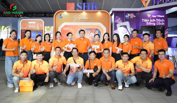 Đồng phục SHB