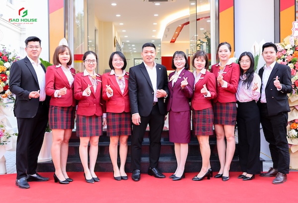 In áo đồng phục ngân hàng HDBank