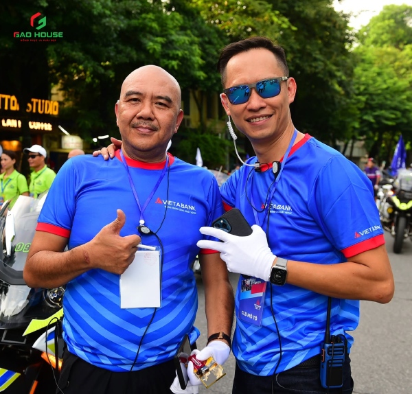 May đồng phục ngân hàng Việt Á